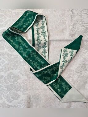 💕 5 for $25 💕 Floral Skinny Scarf in Green and Ivory